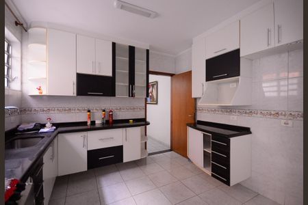 Casa à venda com 236m², 4 quartos e 2 vagasCozinha