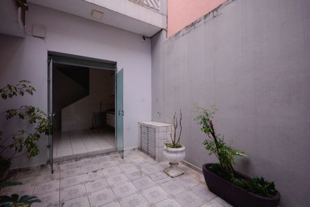 Casa à venda com 236m², 4 quartos e 2 vagasQuintal