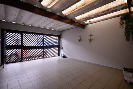 Casa à venda com 236m², 4 quartos e 2 vagasGaragem