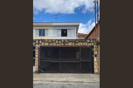Casa à venda com 236m², 4 quartos e 2 vagasFachada