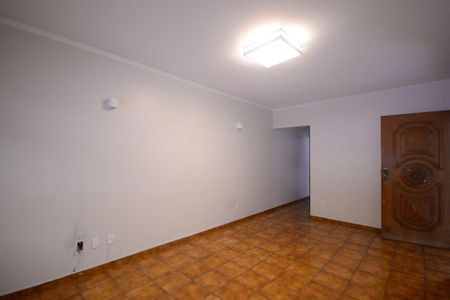 Casa à venda com 236m², 4 quartos e 2 vagasSala