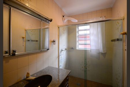 Casa à venda com 236m², 4 quartos e 2 vagasBanheiro Suíte 3