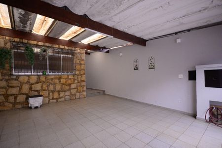 Casa à venda com 236m², 4 quartos e 2 vagasGaragem