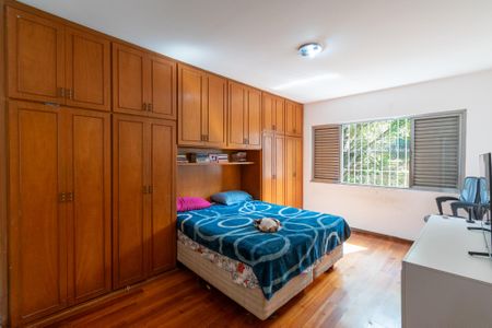 Casa à venda com 192m², 3 quartos e 2 vagasQuarto 1