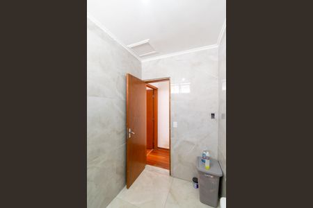 Casa à venda com 192m², 3 quartos e 2 vagasBanheiro