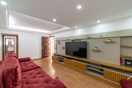 Casa à venda com 192m², 3 quartos e 2 vagasSala