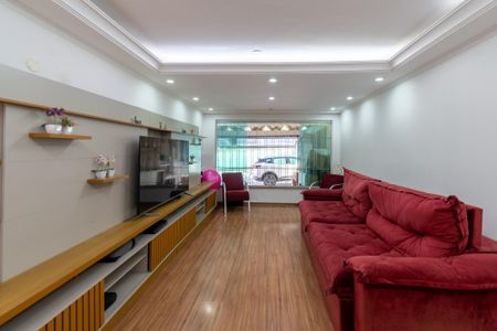 Casa à venda com 192m², 3 quartos e 2 vagasSala