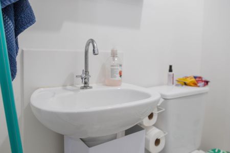 Apartamento à venda com 36m², 2 quartos e sem vaga Apartamento à venda com 36m², 2 quartos e sem vagaBanheiro