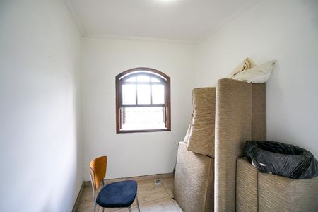 Casa de condomínio para alugar com 200m², 4 quartos e 2 vagasQuarto 01