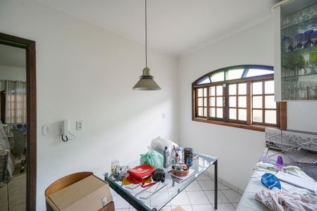 Casa de condomínio para alugar com 200m², 4 quartos e 2 vagasCozinha