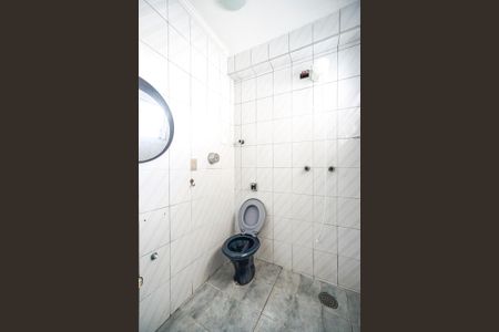 Casa de condomínio para alugar com 200m², 4 quartos e 2 vagasBanheiro da suíte 03