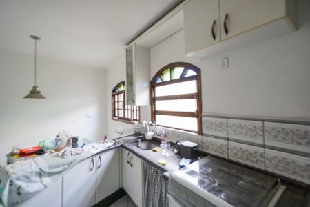 Casa de condomínio para alugar com 200m², 4 quartos e 2 vagasCozinha