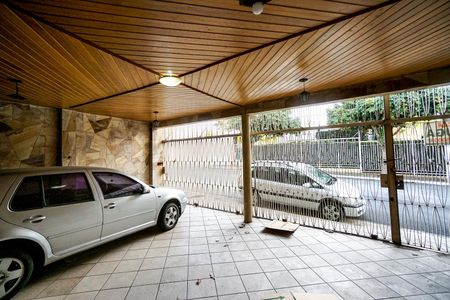 Casa de condomínio para alugar com 200m², 4 quartos e 2 vagasGaragem