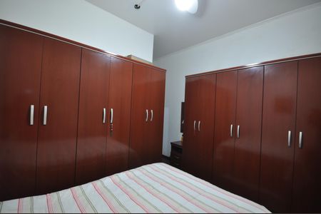 Casa à venda com 149m², 3 quartos e 2 vagasQuarto 2