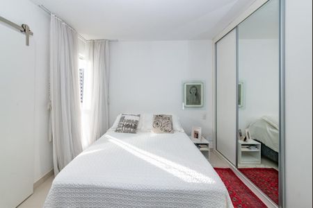 Apartamento à venda com 101m², 3 quartos e 2 vagasSuíte