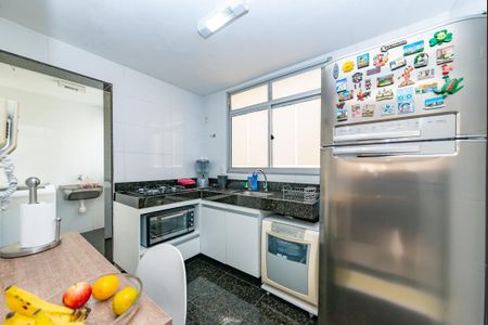Apartamento à venda com 101m², 3 quartos e 2 vagasCozinha