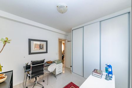 Apartamento à venda com 101m², 3 quartos e 2 vagasSemi Suíte 2