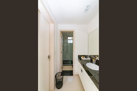 Apartamento à venda com 101m², 3 quartos e 2 vagasBanheiro Semi Suíte 1