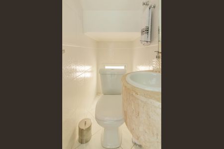 Casa à venda com 161m², 4 quartos e 3 vagasLavabo