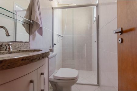 Casa à venda com 161m², 4 quartos e 3 vagasBanheiro da Suíte 1