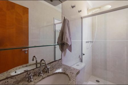 Casa à venda com 161m², 4 quartos e 3 vagasBanheiro da Suíte 1