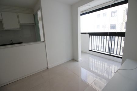 Sala de apartamento à venda com 2 quartos, 48m² em Centro, Osasco