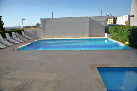 Apartamento à venda com 60m², 2 quartos e 1 vagaÁrea comum - Piscina