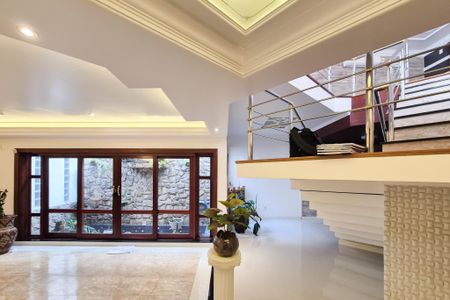 Casa à venda com 530m², 4 quartos e 3 vagasSala