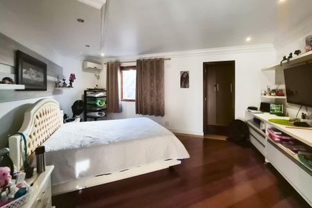 Casa à venda com 530m², 4 quartos e 3 vagasSuite 1