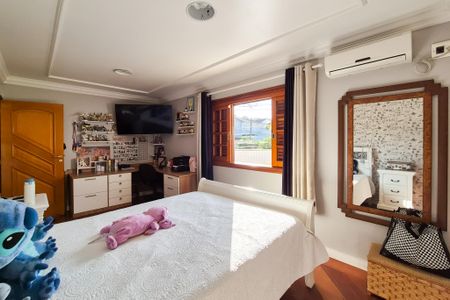 Casa à venda com 530m², 4 quartos e 3 vagasQuarto 2