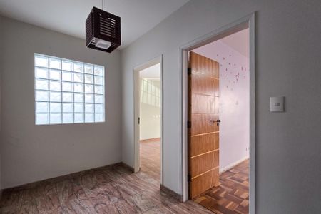 Casa à venda com 275m², 3 quartos e 2 vagasAcesso - Quartos