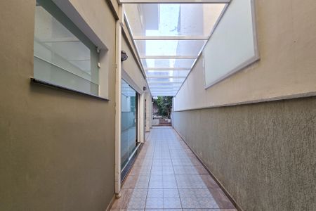 Casa à venda com 275m², 3 quartos e 2 vagasQuintal