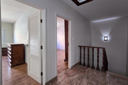 Casa à venda com 275m², 3 quartos e 2 vagasAcesso - Quartos