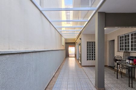 Casa à venda com 275m², 3 quartos e 2 vagasQuintal