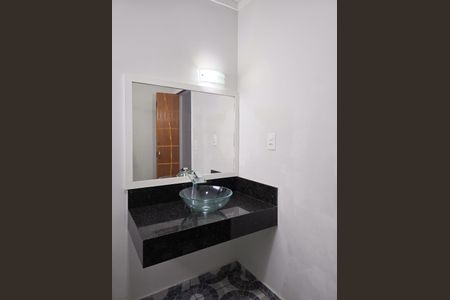 Casa à venda com 275m², 3 quartos e 2 vagasBanheiro - Suíte