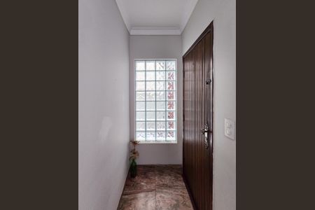 Casa à venda com 275m², 3 quartos e 2 vagasEntrada