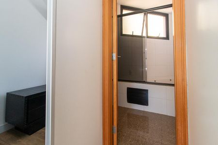 Apartamento para alugar com 134m², 4 quartos e 2 vagasBanheiro da Suíte