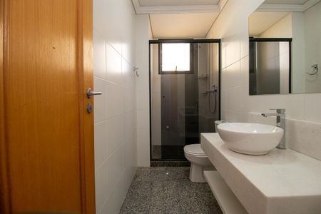Apartamento para alugar com 134m², 4 quartos e 2 vagasBanheiro Corredor