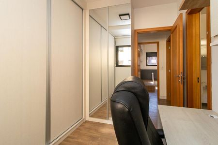 Apartamento para alugar com 134m², 4 quartos e 2 vagasCloset da suíte