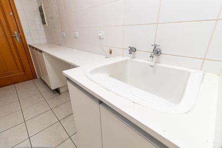 Apartamento para alugar com 134m², 4 quartos e 2 vagasÁrea de Serviço