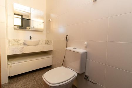 Apartamento para alugar com 134m², 4 quartos e 2 vagasBanheiro