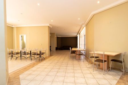 Apartamento para alugar com 134m², 4 quartos e 2 vagasÁrea comum - Salão de festas