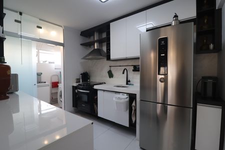 Apartamento à venda com 77m², 2 quartos e 2 vagasCozinha