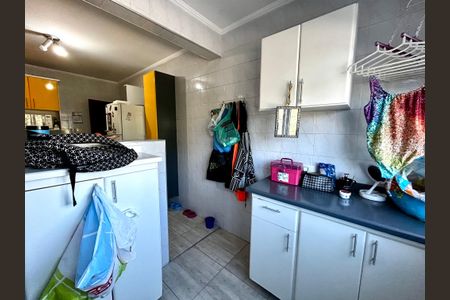 Apartamento à venda com 68m², 2 quartos e 1 vagaÁrea de serviço 