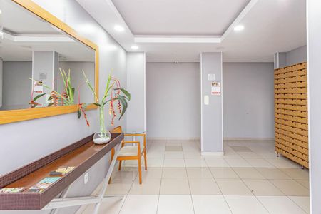 Hall de entrada de apartamento à venda com 2 quartos, 48m² em Sacoma, São Paulo