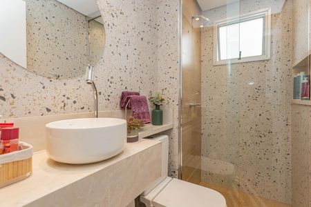 Banheiro de apartamento à venda com 2 quartos, 48m² em Sacoma, São Paulo