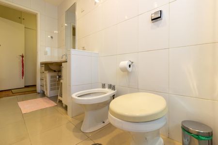 Apartamento à venda com 110m², 2 quartos e 1 vagaBanheiro Social