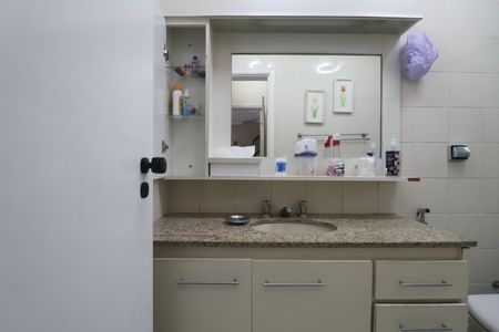 Apartamento para alugar com 160m², 3 quartos e 3 vagasBanheiro Suíte