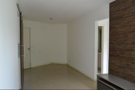 Sala de apartamento à venda com 2 quartos, 60m² em Pechincha, Rio de Janeiro