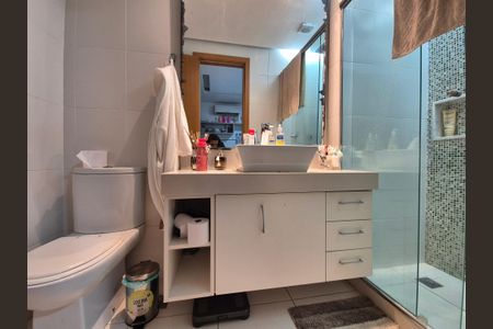 Apartamento à venda com 174m², 3 quartos e 3 vagasBanheiro da Suíte 3